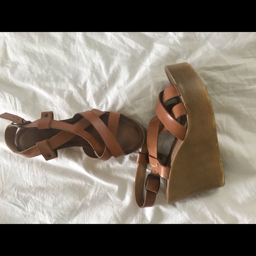 Betty Flowers wedged, real leather